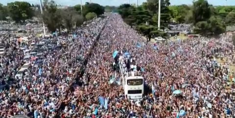 Μουντιάλ 2022, Αργεντινή: Οι παίκτες επιβιβάστηκαν σε ελικόπτερα επειδή το πούλμαν δεν μπορούσε να προχωρήσει