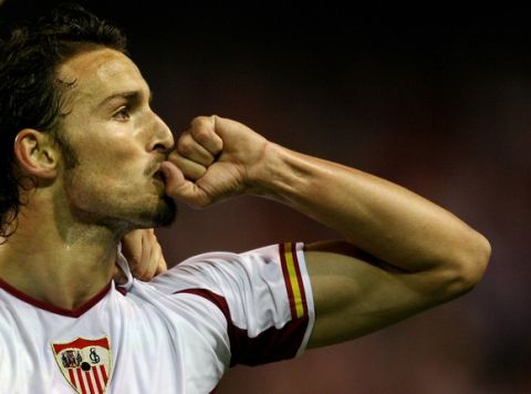 (FILES) Photo taken 27 April 2006 of Sevilla's Antonio Puerta celebrating after scoring against Schalke during a UEFA Cup football match at the Sanchez Pizjuan stadium in Seville. Puerta died 28 August 2007 after suffering a heart attack during a Spanish league match against Getafe. The prolonged cardiac arrest had damaged Puerta's organs and led to a lack of oxygen to the brain. AFP PHOTO/ JOS? LUIS ROCA. (Photo credit should read JOSE LUIS ROCA/AFP/Getty Images)