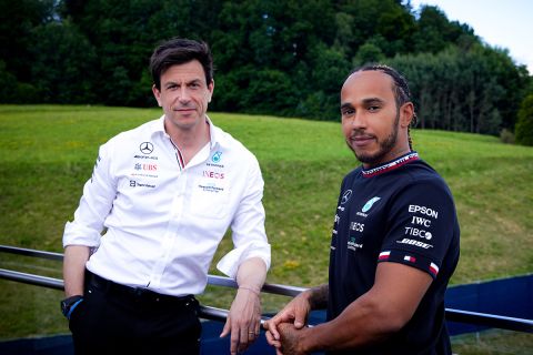 Οι Χάμιλτον και Βολφ της Mercedes F1