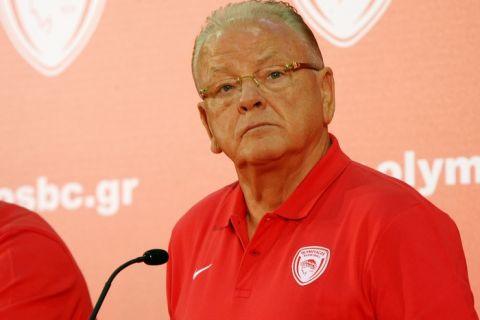 Ίβκοβιτς: "Να κρατήσει η ομάδα τον ρυθμό της"