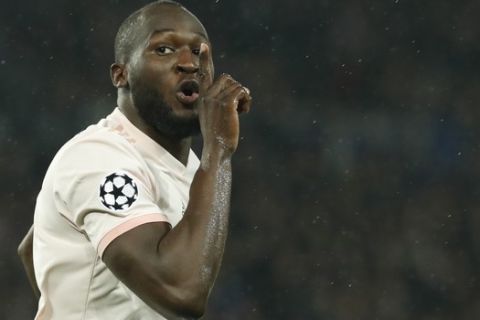 Manchester United's Romelu Lukaku celebrates after scoring his side's opening goal during the Champions League round of 16, 2nd leg, soccer match between Paris Saint Germain and Manchester United at the Parc des Princes stadium in Paris, France, Wednesday, March. 6, 2019. (AP Photo/Thibault Camus)
