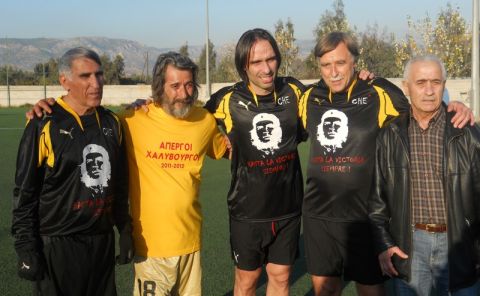 Σε αγώνα για την ενίσχυση των απεργών χαλυβουργών (2011-12) μαζί με τον Στέλιο Σεραφείδη που έφυγε τον Ιανουάριο του 2022, τον Ηλία Πουρσανίδη και τον Νίκο Μάλλιαρη 