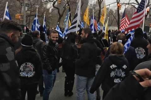 Σαλπιγγίδης και βετεράνοι στην παρέλαση με οπαδούς του ΠΑΟΚ