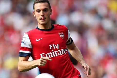 LONDON, ENGLAND - AUGUST 18:  Thomas Vermaelen of Arsenal in action during the Barclays Premier League match between  Arsenal and Sunderland at Emirates Stadium on August 18, 2012 in London, England.  (Photo by Julian Finney/Getty Images)
