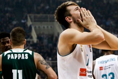 24/11/2017 Panathinaikos Vs Real Madrid for Turkish Airlines Euroleague season 2017-18 in OAKA Stadium in Athens - Greece

Photo by: Georgia Panagopoulou / Tourette Photography 