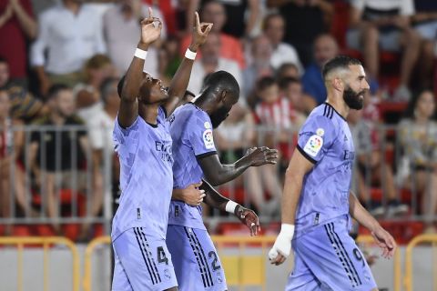 Οι παίκτες της Ρεάλ πανηγυρίζουν το 2-1 επί της Αλμερία με το γκολ του Αλάμπα | 14 Αυγούστου 2022