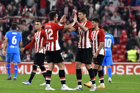 Οι παίκτες της Αθλέτικ πανηγυρίζουν γκολ που σημείωσαν κόντρα στην Ατλέτικο για τη La Liga 2021-2022 στο "Σαν Μαμές", Μπιλμπάο | Σάββατο 30 Απριλίου 2022