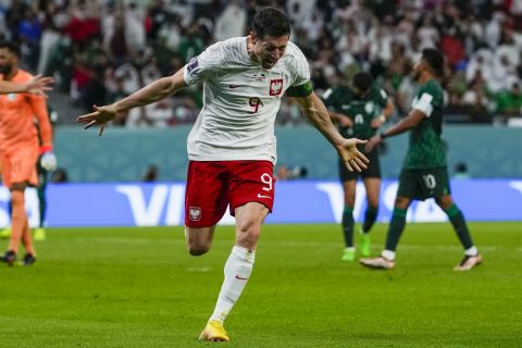 Ο Λεβαντόβσκι πανηγυρίζει το 2-0 στο Πολωνία - Σαουδική Αραβία | 26 Νοεμβρίου 2022