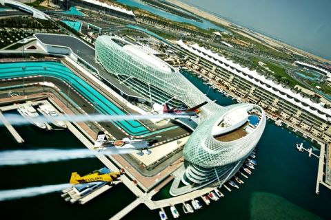 Στo Abu Dhabi πέφτει η αυλαία της F1