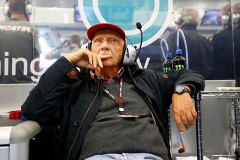 Lauda: "Είναι μπροστά η Ferrari"