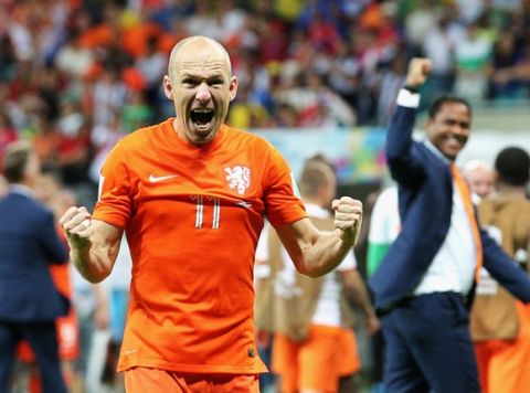 SALVADOR, BRAZIL - JULY 05:  Arjen Robben of the Netherlands screams as he celebrates victory after the 2014 FIFA World Cup Brazil Quarter Final match between the Netherlands and Costa Rica at Arena Fonte Nova on July 5, 2014 in Salvador, Brazil.  (Photo by Dean Mouhtaropoulos/Getty Images)