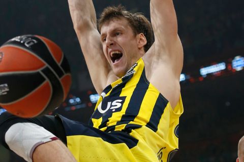 Fenerbahce's Jan Vesely reacts after scoring during the Final Four Euroleague semifinal basketball match against Zalgiris in Belgrade, Serbia, Friday, May 18, 2018. (AP Photo/Darko Vojinovic)