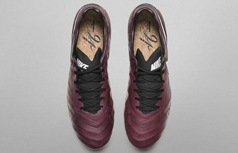 Τα ειδικά παπούτσια της Nike για τον Πίρλο