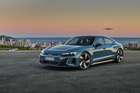 Αστραπή το νέο Audi e-tron GT