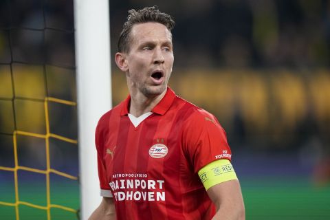 PSV's Luuk de Jong reacts during the Champions League round of 16 second leg soccer match between Borussia Dortmund and PSV Eindhoven at the Signal Iduna Park in Dortmund, Germany, Wednesday, March 13, 2024. (AP Photo/Martin Meissner)