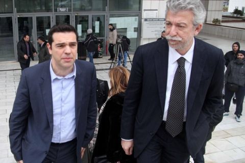 Ο πρόεδρος του ΣΥΡΙΖΑ, Αλέξης Τσίπρας στο Εφετείο Αθηνών όπου και συναντήθηκε με την Εισαγγελέα Εγκλημάτων Διαφθοράς, Ελένη Ράικου, την Τρίτη 28 Ιανουαρίου 2014.
(EUROKINISSI/ΑΛΕΞΑΝΔΡΟΣ ΖΩΝΤΑΝΟΣ)