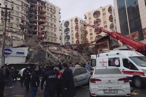 Τουρκία: Αναστάλθηκαν όλες οι αθλητικές δραστηριότητες λόγω του φονικού σεισμού