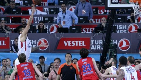 Σαν σήμερα: Ο Ολυμπιακός υποτάσσει την ΤΣΣΚΑ και κατακτά την EuroLeague