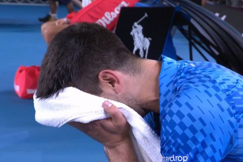 Τζόκοβιτς: Το σπαρακτικό κλάμα μετά την κατάκτηση του Australian Open