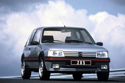 Το Peugeot 205 έχει γενέθλια: Ώριμος έφηβος ετών 40