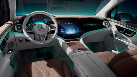 Mercedes-EQ. EQE SUV. AMG Line Exterior, Night Package, Velvet brown metallic, 22" AMG multi-spoke light-alloy wheels, Electric Art Line Interior, Leather Nappa balao brown/neva grey