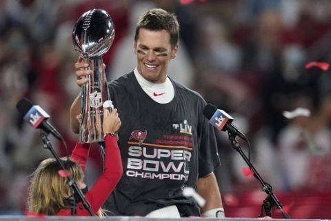 Super Bowl: Ο θρυλικός Tom Brady στα 43 του κατέκτησε το 7ο πρωτάθλημα, 31-9 οι Buccaneers τους Chiefs