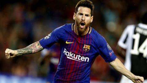 Barcelona's Lionel Messi celebrates scoring his side's first goal during a Champions League group D soccer match between FC Barcelona and Juventus at the Camp Nou stadium in Barcelona, Spain, Tuesday, Sept. 12, 2017. (AP Photo/Francisco Seco)