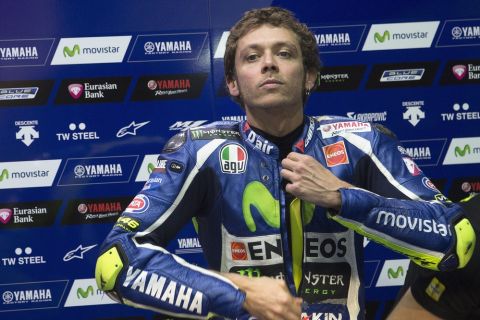 DOHA, QATAR - MARCH 03:  Valentino Rossi of Italy and Movistar Yamaha MotoGP prepares to start in box during the  MotoGP Tests In Doha at Losail Circuit on March 3, 2016 in Doha, Qatar.  (Photo by Mirco Lazzari gp/Getty Images)