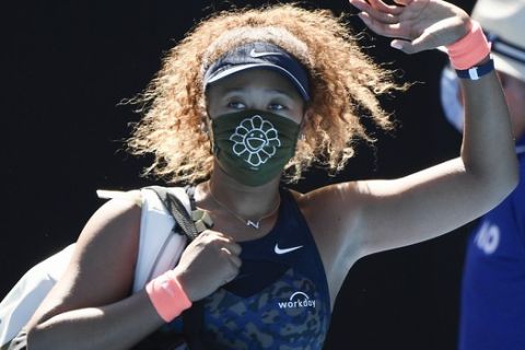 Η Ναόμι Οσάκα μετά από νίκη της σε ημιτελικό Australian Open απέναντι στην Σερίνα Γουίλιαμς