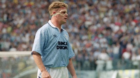 British soccer star Paul Gascoigne, playing for football club Lazio wears a mask to protect his cheek-bone during Lazio vs Ancona first division soccer match at Romes, Italy, Olympic stadium on May 16, 1993, Lazio won the match 5-0. (AP Photo/Claudio Luffoli)