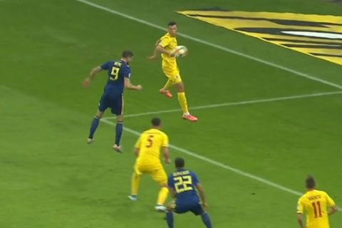 Ρουμανία - Σουηδία: Υπέροχο γκολ του Μπεργκ με κεφαλιά