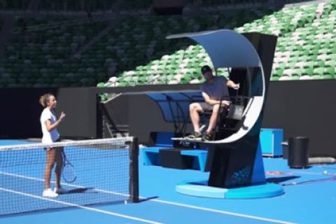 Τελευταίας τεχνολογίας καρέκλα για τους διαιτητές στο Australian Open