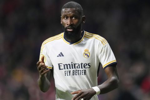 Real Madrid's Antonio Rudiger during the Copa del Rey round of 16 soccer match between Real Madrid and Atletico Madrid in Madrid, Spain, Thursday, Jan. 18, 2024. (AP Photo/Manu Fernandez)