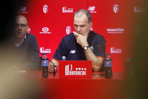 Marcelo Bielsa, of Argentina, is presented as the new coach of the French League One soccer club Lille during a press conference at the Domaine de Luchin training center, in Camphin-en-Pevele, near Lille, Tuesday, May 23, 2017. (AP Photo/Michel Spingler)