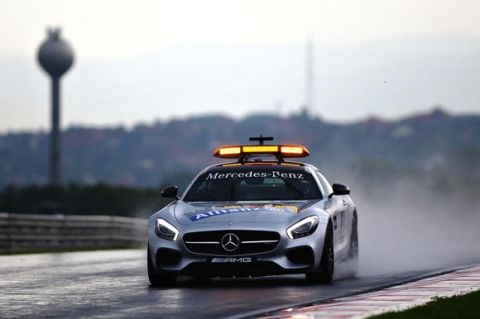 BUDAPEST, HUNGARY - JULY 23:  The safety car drives on track in the rain before qualifying for the Formula One Grand Prix of Hungary at Hungaroring on July 23, 2016 in Budapest, Hungary.  (Photo by Dan Istitene/Getty Images)