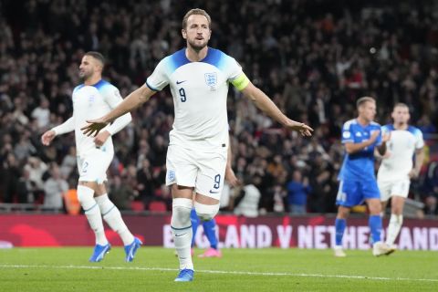 Ο Χάρι Κέιν πανηγυρίζει γκολ του με την εθνική Αγγλίας απέναντι στην Ιταλία στα προκριματικά του Euro 2024 | 17 Οκτωβρίου 2023