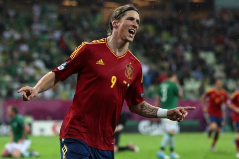 GDANSK, POLAND - JUNE 14:  Fernando Torres of Spain celebrates scoring their thrid goal during the UEFA EURO 2012 group C match between Spain and Ireland at The Municipal Stadium on June 14, 2012 in Gdansk, Poland.  (Photo by Alex Grimm/Getty Images)