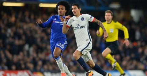 "Paris Saint-Germain's Argentinian forward Angel Di Maria (R) runs by Chelsea's Brazilian midfielder Willian (L) during the UEFA Champions League round of 16 second leg football match between Chelsea and Paris Saint-Germain (PSG) at Stamford Bridge in London on March 9, 2016.  / AFP / GLYN KIRK        (Photo credit should read GLYN KIRK/AFP/Getty Images)"