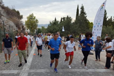 Αυγενάκης: Βρήκε χρόνο για τρέξιμο μαζί με Ολυμπιονίκες και Πρωταθλητές