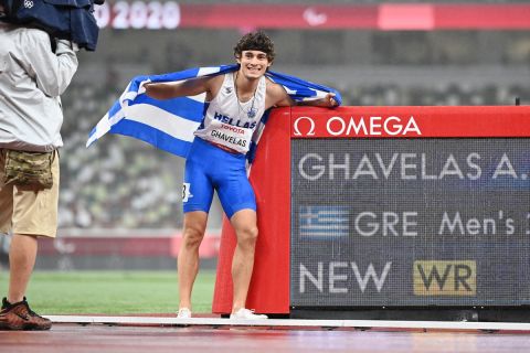Ο Θανάσης Γκαβέλας πανηγυρίζει μετά το χρυσό μετάλλιο στα 100 μέτρα στους Παραολυμπιακούς στο Τόκιο | 2 Σεπτεμβρίου 2021