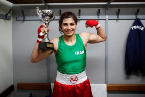 Κέρδισε τίτλο στο μποξ και της απαγόρεψαν την επιστροφή στο Ιράν!