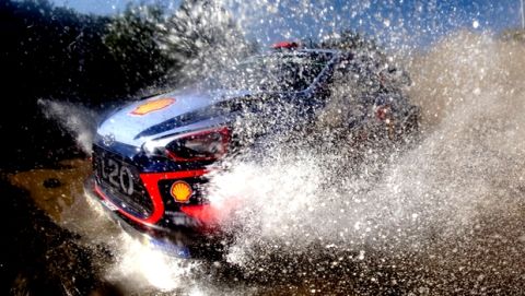 Ο Οζιέ επέστρεψε στην κορυφή του WRC
