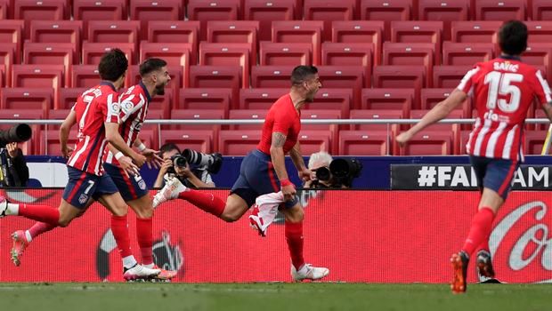 Ο Λουίς Σουάρες της Ατλέτικο πανηγυρίζει γκολ που σημείωσε κόντρα στην Οσασούνα για τη La Liga 2020-2021 στο "Γουάντα Μετροπολιτάνο", Μαδρίτη | Κυριακή 16 Μαΐου 2021