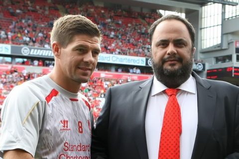 Ο Μαρινάκης δώρισε 100.000 λίρες στο ίδρυμα "Steven Gerrard"
