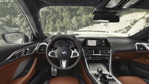 Απίστευτο κάλλος η νέα BMW Σειρά 8 Coupe