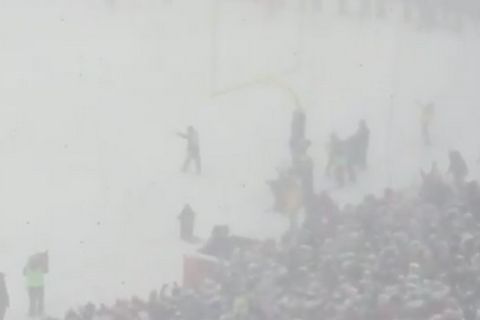 Ασύλληπτη χιονόπτωση σε ματς του NFL που ΔΕΝ διακόπηκε!