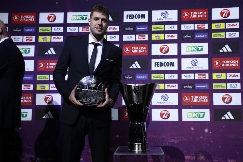 EuroLeague, Ολυμπιακός: Ο Σάσα Βεζένκοβ πανάξιος MVP της regural season