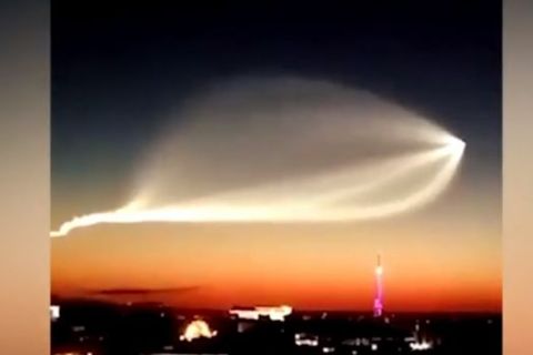 VIDEO: Επίσκεψη από UFO πάνω από γήπεδο του Μουντιάλ;