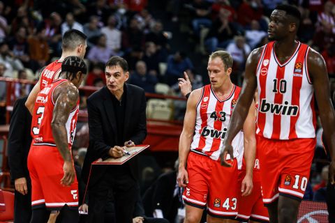 15/12/2023 Olympiacos Vs Valencia for Turkish Airlines Euroleague season 2023-24 in SEF Stadium, in Piraeus - Greece

Photo by: Andreas Papakonstantinou / Tourette Photography