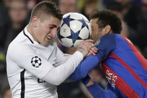 PSG's Marco Verratti, left challenges for the ball with Barcelona's Neymar during the Champions League round of 16, second leg soccer match between FC Barcelona and Paris Saint Germain at the Camp Nou stadium in Barcelona, Spain, Wednesday March 8, 2017. (AP Photo/Emilio Morenatti)